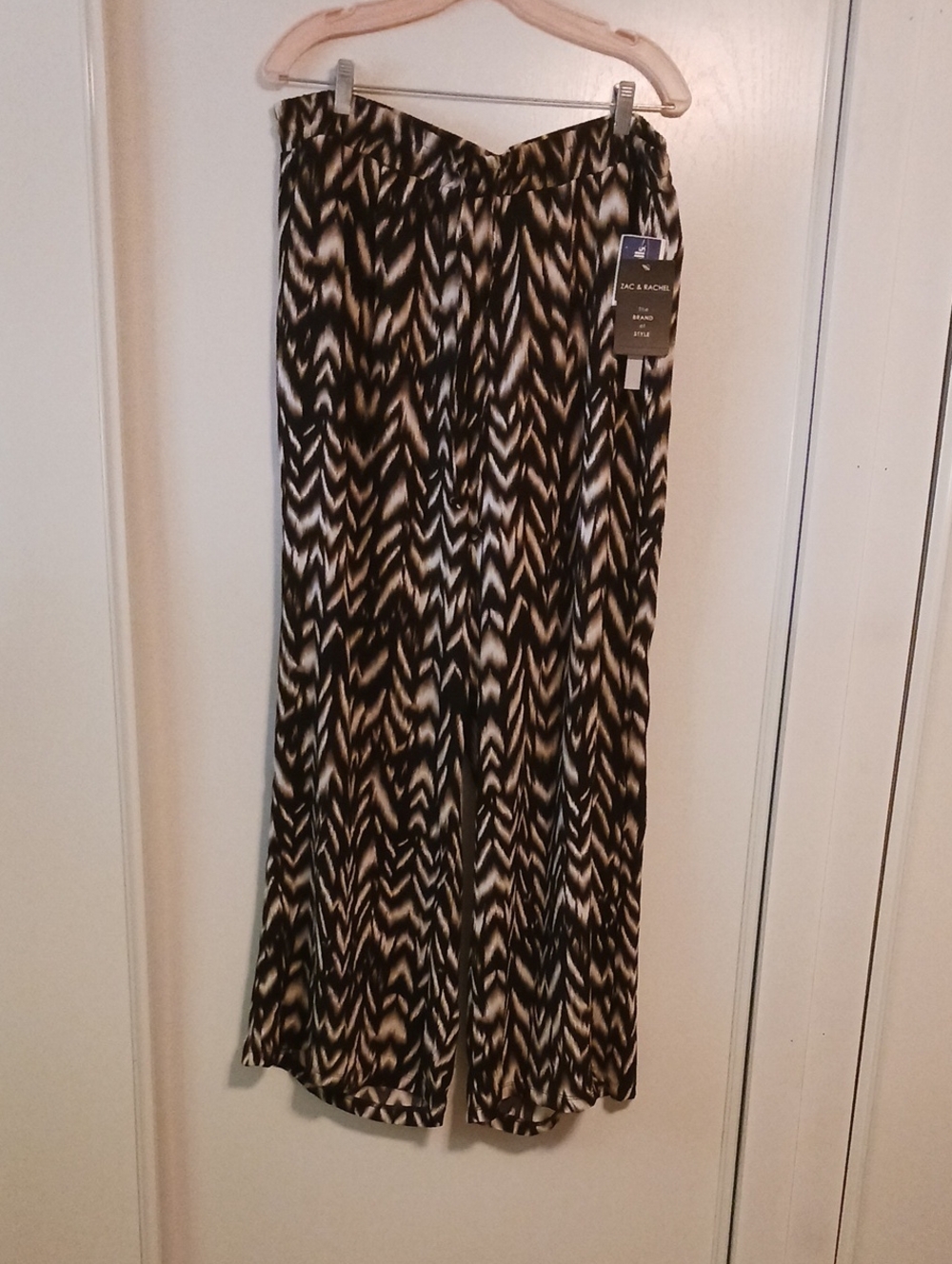 Zac & Rachel Black and Cream Chevron Wide-Leg Pants